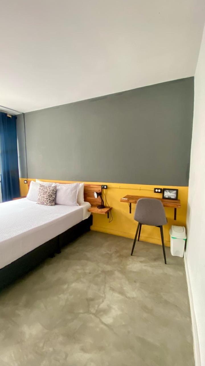 Casa Mosaiko Primer Parque Laureles Medellín Zewnętrze zdjęcie