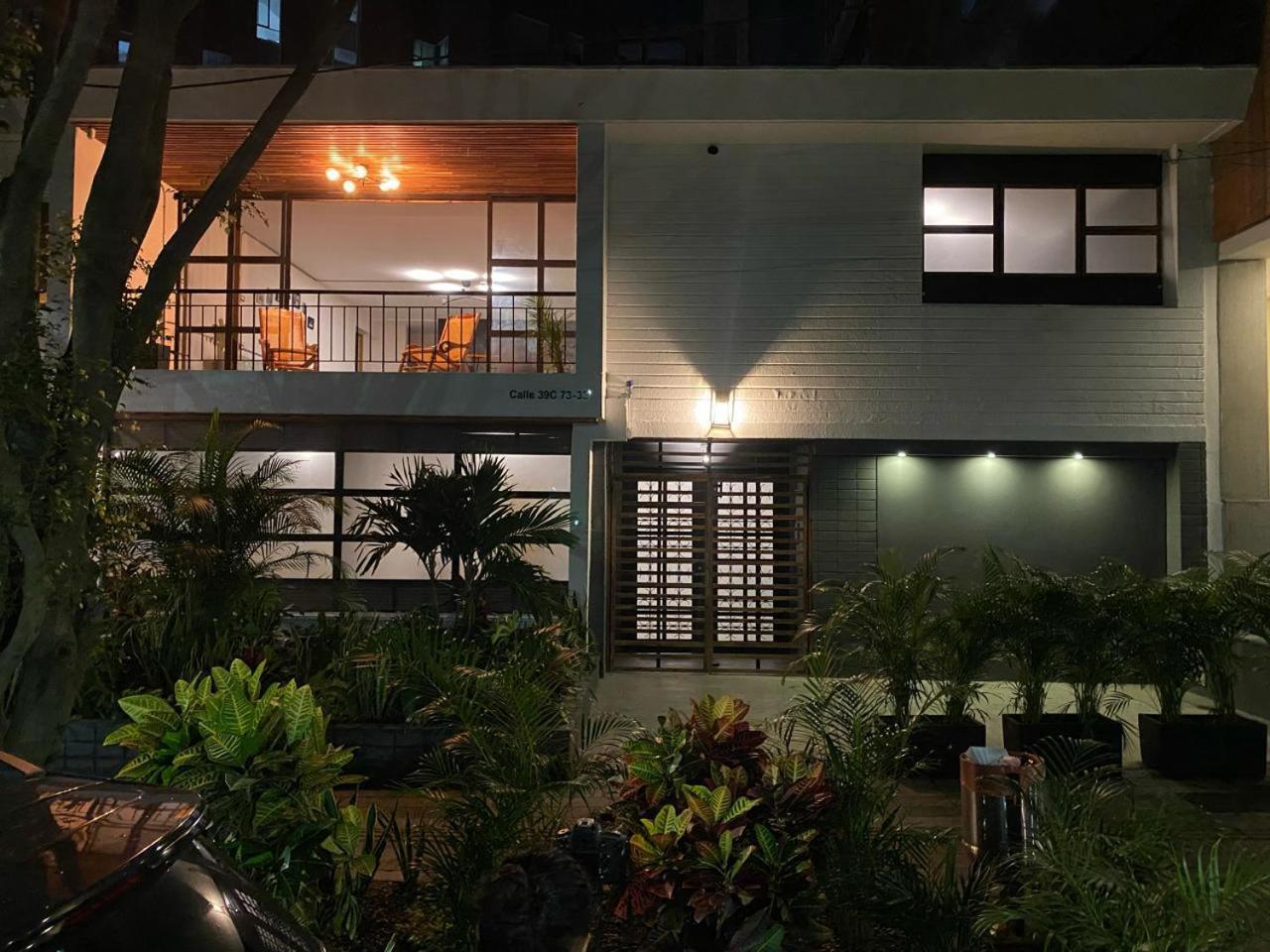 Casa Mosaiko Primer Parque Laureles Medellín Zewnętrze zdjęcie