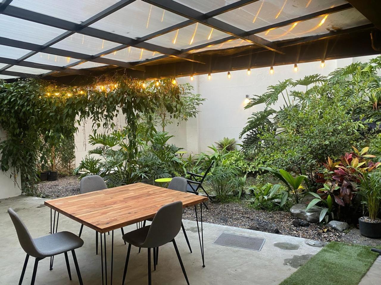 Casa Mosaiko Primer Parque Laureles Medellín Zewnętrze zdjęcie